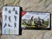 images/productimages/small/20mm Flak38 Figure Set Tristar 1;35 nw.jpg